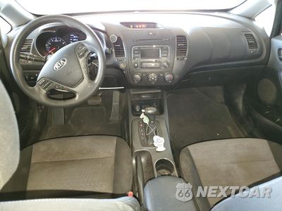 Zdjęcie 8 z 12 samochodu: 2016 KIA FORTE LX VIN:KNAFK5A84G5639921 - miniatura