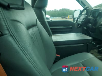 Zdjęcie 10 z 12 samochodu: 2014 FORD F450 SUPER DUTY VIN:1FDUF4GY6EEA62513 - miniatura