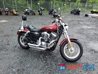 2017 HARLEY-DAVIDSON XL1200 C 1HD1CT310HC436549 - główne zdjęcie licytacji z USA - miniatura