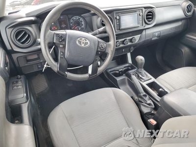 Zdjęcie 8 z 14 samochodu: 2019 TOYOTA TACOMA ACCESS CAB VIN:5TFRX5GNXKX135045 - miniatura
