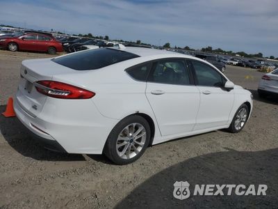 Trzecie zdjęcie samochodu z tyłu: 2020 FORD FUSION SE VIN:3FA6P0LU1LR177073 - miniatura
