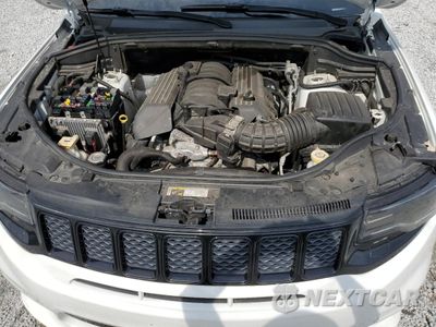 Zdjęcie 12 z 14 samochodu: 2017 JEEP GRAND CHEROKEE SRT-8 VIN:1C4RJFDJ6HC633669 - miniatura
