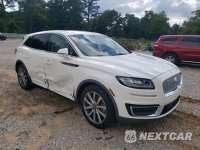 Czwarte zdjęcie samochodu z boku: 2019 LINCOLN NAUTILUS SELECT VIN:2LMPJ6K98KBL19271 - miniatura