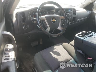 Zdjęcie 8 z 12 samochodu: 2011 CHEVROLET SILVERADO K1500 LT VIN:1GCRKSE37BZ266890 - miniatura