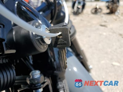 Zdjęcie 8 z 9 samochodu: 2022 HARLEY-DAVIDSON XL883 N VIN:1HD4LE21XNB400122 - miniatura
