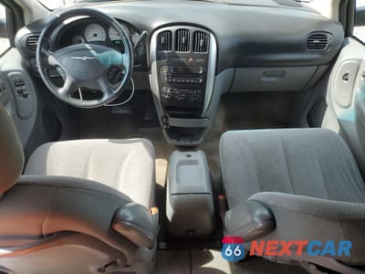 Zdjęcie 8 z 12 samochodu: 2005 CHRYSLER TOWN & COUNTRY TOURING VIN:2C4GP54L55R508098 - miniatura