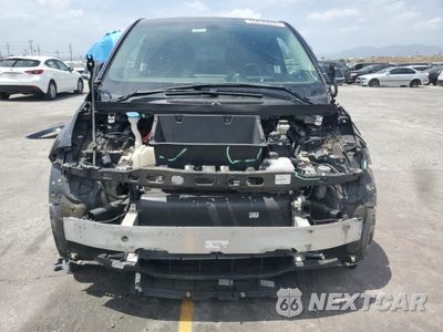 Piąte zdjęcie samochodu w środku: 2017 BMW I3 REX VIN:WBY1Z8C5XHV550951 - miniatura
