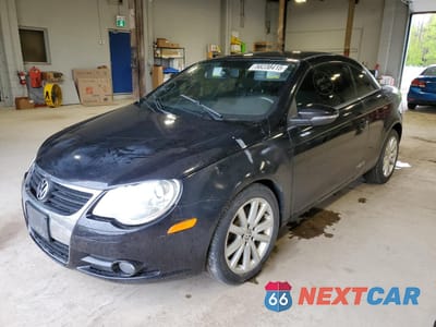 2011 VOLKSWAGEN EOS KOMFORT WVWAD7AH2BV004983 - główne zdjęcie licytacji z USA - miniatura