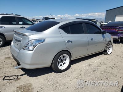 Trzecie zdjęcie samochodu z tyłu: 2017 NISSAN VERSA S VIN:3N1CN7AP0HK440763 - miniatura