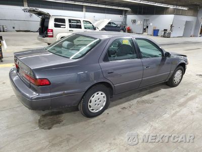 Trzecie zdjęcie samochodu z tyłu: 1999 TOYOTA CAMRY LE VIN:JT2BG22K0X0311123 - miniatura