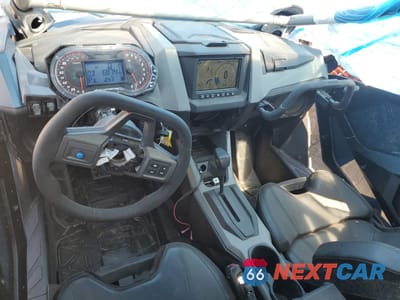 Zdjęcie 9 z 10 samochodu: 2022 POLARIS RZR TURBO R PREMIUM VIN:3NSGAV923NG376383 - miniatura