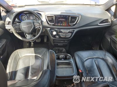 Zdjęcie 8 z 14 samochodu: 2019 CHRYSLER PACIFICA TOURING L VIN:2C4RC1BGXKR633175 - miniatura