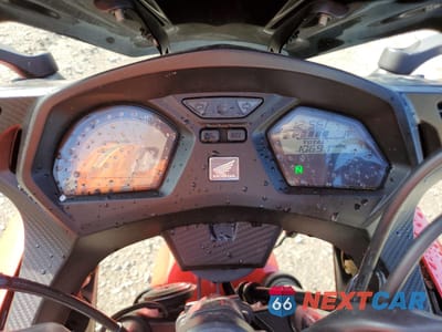 Zdjęcie 7 z 10 samochodu: 2018 HONDA CBR650 F VIN:MLHRC7400J5400160 - miniatura