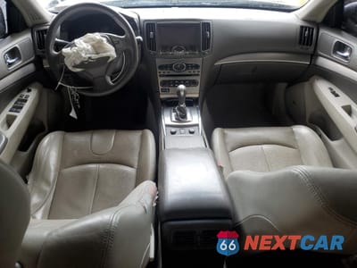 Zdjęcie 8 z 14 samochodu: 2015 INFINITI Q40 VIN:JN1CV6AR5FM650557 - miniatura