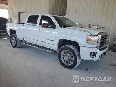 Czwarte zdjęcie samochodu z boku: 2016 GMC SIERRA K2500 DENALI VIN:1GT12UE84GF183401 - miniatura