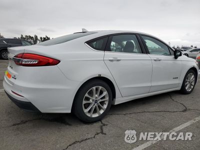 Trzecie zdjęcie samochodu z tyłu: 2019 FORD FUSION SE VIN:3FA6P0LUXKR124872 - miniatura