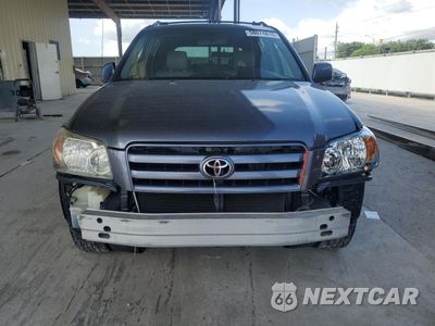 Piąte zdjęcie samochodu w środku: 2004 TOYOTA HIGHLANDER VIN:JTEGD21A140104374 - miniatura