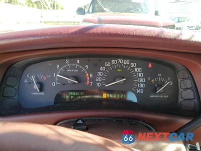 Zdjęcie 9 z 14 samochodu: 1997 BUICK PARK AVENUE ULTRA VIN:1G4CU5210V4611095 - miniatura