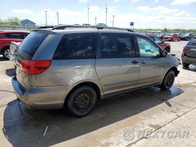 Trzecie zdjęcie samochodu z tyłu: 2004 TOYOTA SIENNA CE VIN:5TDZA23C24S166089 - miniatura