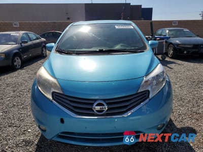 Piąte zdjęcie samochodu w środku: 2015 NISSAN VERSA NOTE S VIN:3N1CE2CP0FL370821 - miniatura