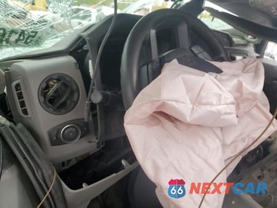 Zdjęcie 8 z 13 samochodu: 2022 FORD ECONOLINE E450 SUPER DUTY CUTAWAY VAN VIN:1FDXE4FNXNDC06769 - miniatura