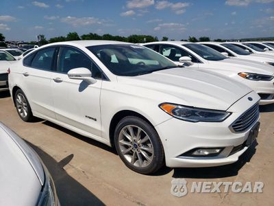 Czwarte zdjęcie samochodu z boku: 2017 FORD FUSION SE HYBRID VIN:3FA6P0LU7HR409411 - miniatura