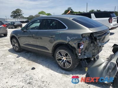 Drugie zdjęcie samochodu z przodu: 2025 PORSCHE MACAN 4S VIN:WP1AB2XA8SL152338 - miniatura