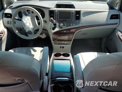 Zdjęcie 8 z 14 samochodu: 2011 TOYOTA SIENNA XLE VIN:5TDDK3DC4BS005526 - miniatura