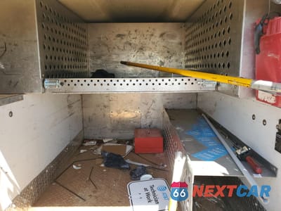 Zdjęcie 10 z 12 samochodu: 2012 CHEVROLET SILVERADO K3500 VIN:1GB3KZCGXCF206629 - miniatura