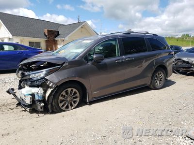 2021 TOYOTA SIENNA XLE 5TDJSKFC6MS034488 - główne zdjęcie licytacji z USA - miniatura