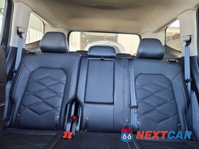 Zdjęcie 10 z 14 samochodu: 2025 VOLKSWAGEN ATLAS SE VIN:1V2KR2CA7SC520338 - miniatura