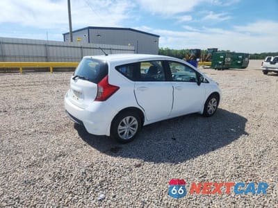 Trzecie zdjęcie samochodu z tyłu: 2018 NISSAN VERSA NOTE S VIN:3N1CE2CP0JL362341 - miniatura