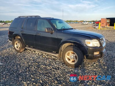 Czwarte zdjęcie samochodu z boku: 2010 FORD EXPLORER XLT VIN:1FMEU6DE4AUA46536 - miniatura