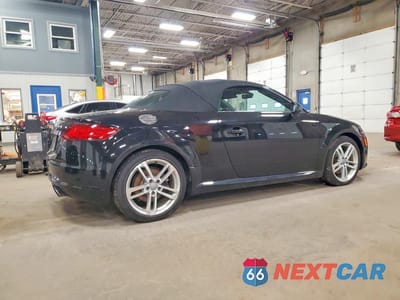 Trzecie zdjęcie samochodu z tyłu: 2017 AUDI TT VIN:TRUT5CFV7H1010670 - miniatura
