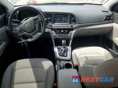 Zdjęcie 8 z 12 samochodu: 2018 HYUNDAI ELANTRA VALUE EDITION VIN:5NPD84LF0JH349701 - miniatura
