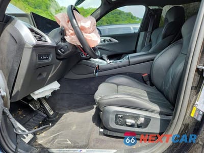 Zdjęcie 7 z 13 samochodu: 2025 BMW XM VIN:5YM23CS03S9Z60059 - miniatura