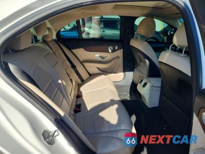 Zdjęcie 10 z 12 samochodu: 2021 MERCEDES-BENZ C 300 4MATIC VIN:W1KWF8EBXMR626194 - miniatura