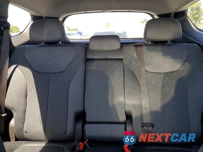 Zdjęcie 10 z 13 samochodu: 2019 HYUNDAI SANTA FE SE VIN:5NMS23AD5KH009611 - miniatura