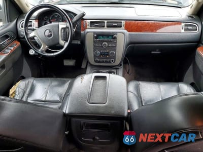 Zdjęcie 8 z 12 samochodu: 2011 GMC SIERRA K3500 SLT VIN:1GT424C85BF170827 - miniatura