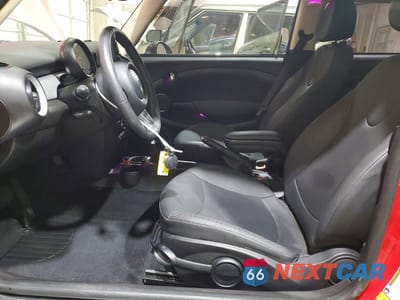 Zdjęcie 7 z 13 samochodu: 2013 MINI COOPER VIN:WMWSU3C53DT683013 - miniatura