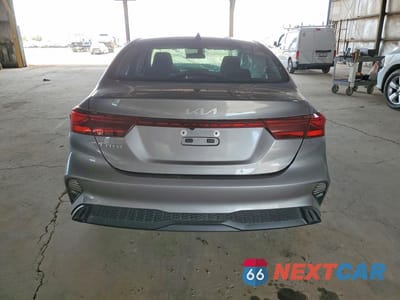 Zdjęcie 6 z 12 samochodu: 2024 KIA FORTE LXS VIN:3KPF24AD0RE722991 - miniatura