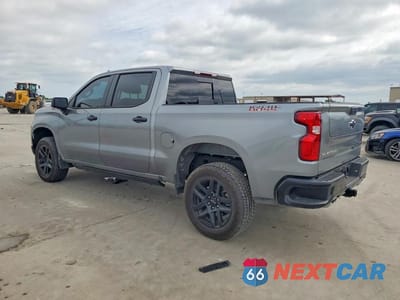 Drugie zdjęcie samochodu z przodu: 2025 CHEVROLET SILVERADO K1500 LT TRAIL BOSS VIN:3GCUKFED5SG310184 - miniatura