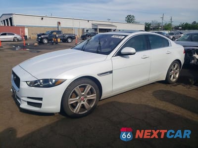 2017 JAGUAR XE PRESTIGE SAJAK4BN9HA971696 - główne zdjęcie licytacji z USA - miniatura