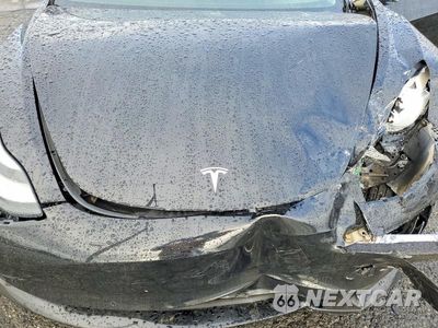 Zdjęcie 11 z 13 samochodu: 2018 TESLA MODEL 3 VIN:5YJ3E1EA9JF156353 - miniatura