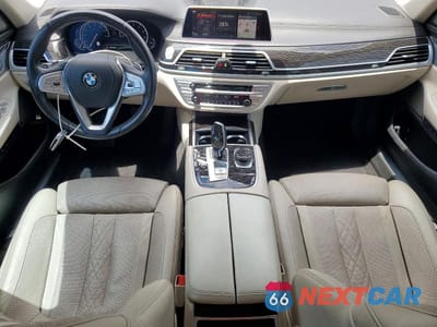 Zdjęcie 8 z 12 samochodu: 2019 BMW 740 I VIN:WBA7E2C54KB218532 - miniatura