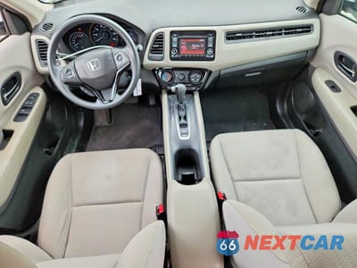 Zdjęcie 8 z 13 samochodu: 2016 HONDA HR-V LX VIN:3CZRU6H35GM707593 - miniatura