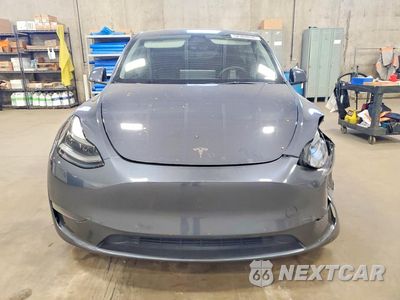 Piąte zdjęcie samochodu w środku: 2022 TESLA MODEL Y VIN:7SAYGDEF5NF456932 - miniatura