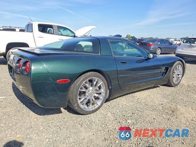 Trzecie zdjęcie samochodu z tyłu: 2000 CHEV CORVETTE VIN:1G1YY22G0Y5107591 - miniatura