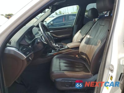 Zdjęcie 7 z 13 samochodu: 2018 BMW X5 SDRIVE35I VIN:5UXKR2C58J0Z20976 - miniatura