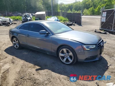 Czwarte zdjęcie samochodu z boku: 2014 AUDI A5 PREMIUM VIN:WAUCFAFR7EA073906 - miniatura